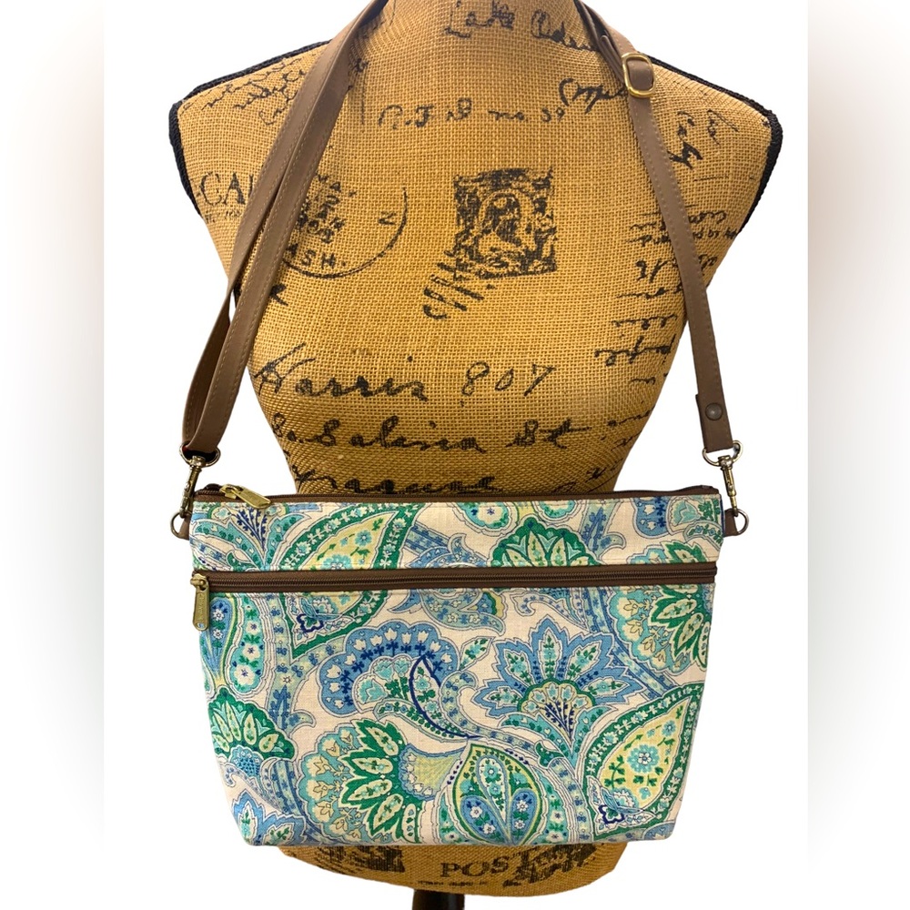 Women’s multicolored paisley print Danny K of Beverly Hills Shoulder Bag